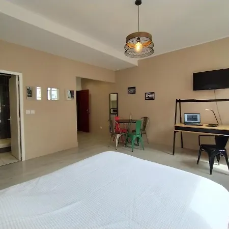 Sainte Cath -2-bi- 아파트 *